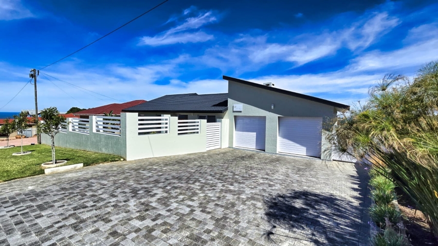 3 Bedroom Property for Sale in Dana Bay Western Cape